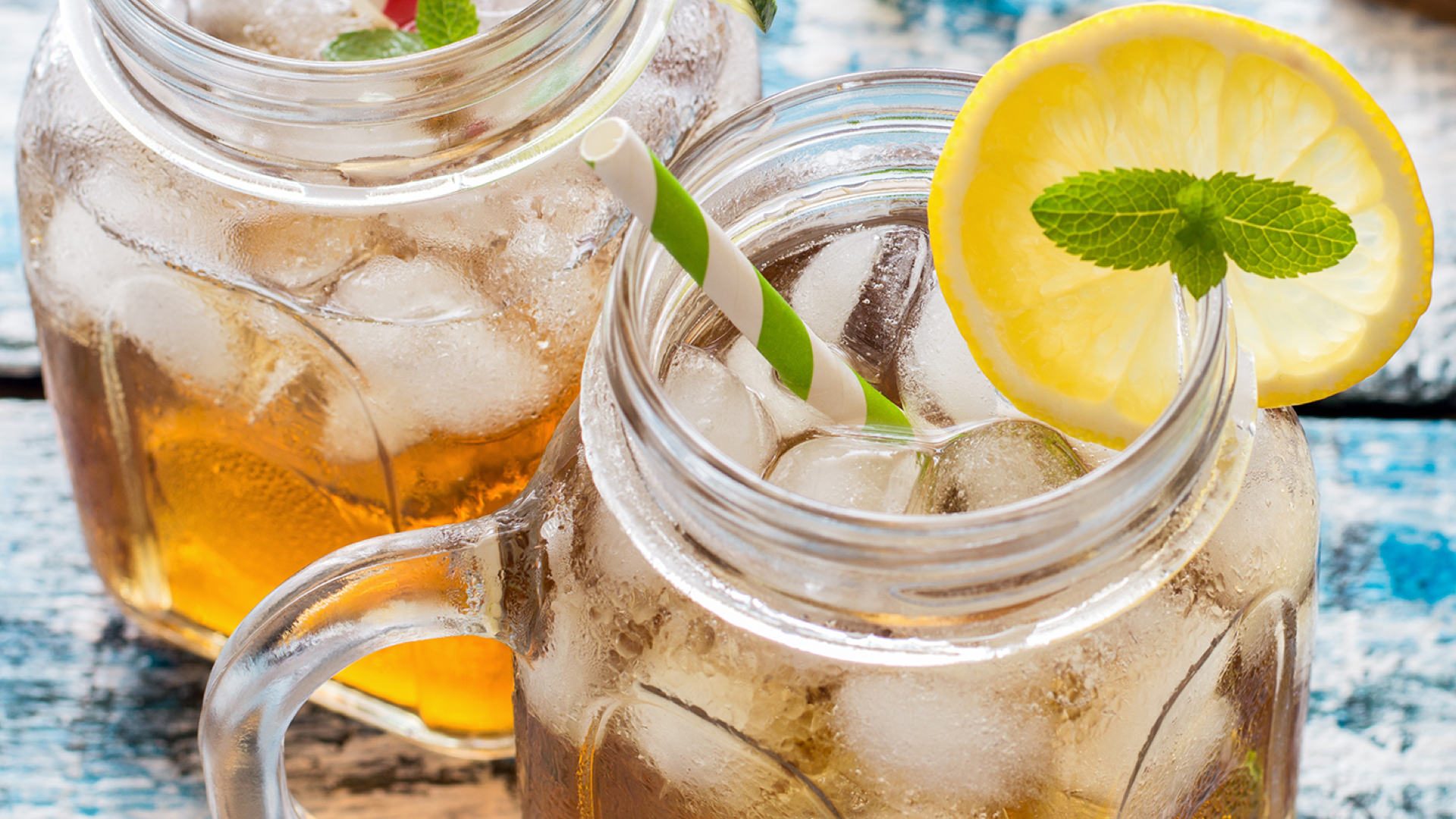 Glasses of Lipton Iced Tea with Lemon