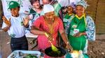 Women cooking with Knorr products